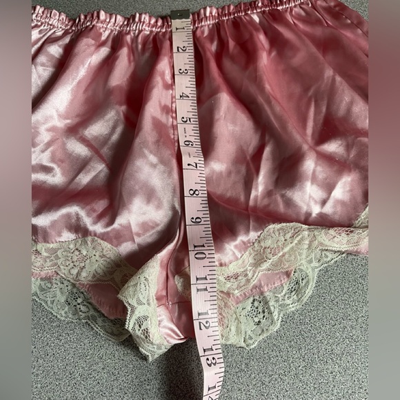 La Vie En Rose 🌹 Pink Satin Lace Trim 2pc Cami Short Set - Picture 10 of 15